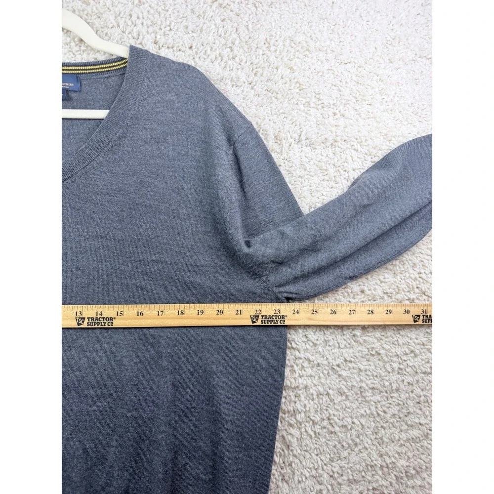 Brooks Brothers V-Neck Sweater Men XL Grey Excellent Extra Fine Merino Wool